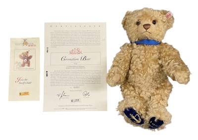 Lot 576 - STEIFF; a limited edition Coronation bear,...