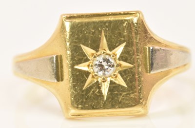 Lot 601 - An 18ct yellow gold gentleman's signet ring,...