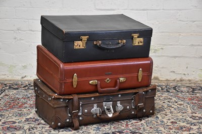 Lot 1312 - Three vintage suitcases including a Samsonite...