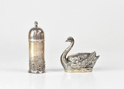 Lot 762 - GREY & CO; an Edwardian hallmarked silver salt...