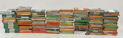 Lot 430 - PENGUIN BOOKS; a large quantity of books,...