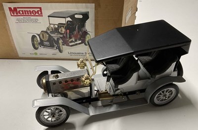 Lot 196 - MAMOD; a Limousine car, a boxed SL 1A model...