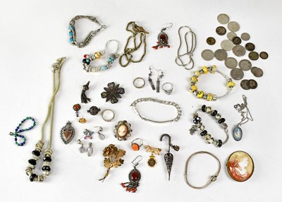 Lot 954 - A quantity of costume jewellery, to include a...