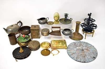 Lot 574 - A quantity of metalware to include a tea caddy,...