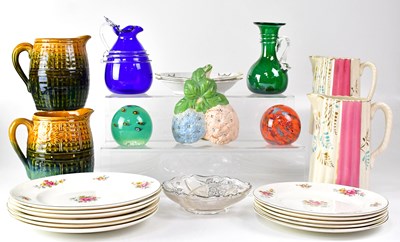 Lot 238 - A mixed lot of ceramics and glass to include...