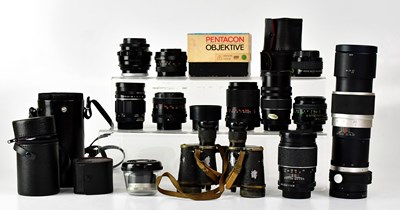 Lot 410 - A quantity of various camera lenses to include...