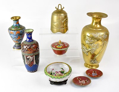 Lot 285 - Six pieces of cloisonné ware including vases,...