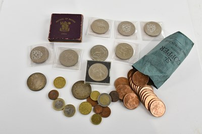 Lot 577 - A small collection of coins including American...