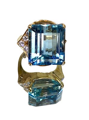 Lot 1267 - BOUCHERON; a fine 18ct yellow gold aquamarine...