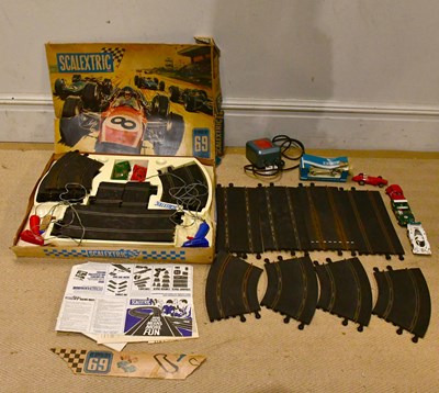 Lot 984 - SCALEXTRIC; a GT Speed Set 69, with extra track.