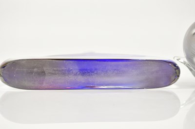 Lot 109 - OIVA TOIKKA FOR NUUTAJARVI; a contempory glass...