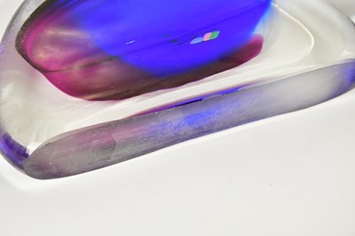 Lot 109 - OIVA TOIKKA FOR NUUTAJARVI; a contempory glass...