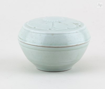 Lot 166 - DEREK EMMS (1929-2004); a porcelain box and...