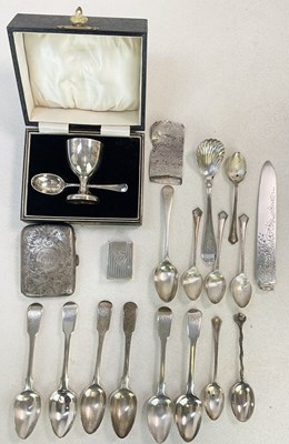 Lot 461 - A group of small silver, mainly spoons, also a...