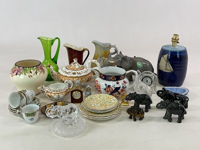 Lot 221 - A quantity of glass and ceramics, including...