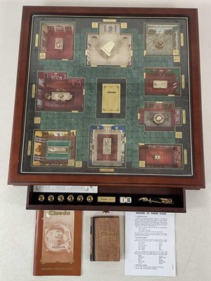 Lot 4 - CLUEDO; Franklin Mint luxury Cluedo...