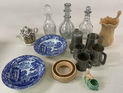 Lot 16 - Collectors' items comprising ceramics, glass...