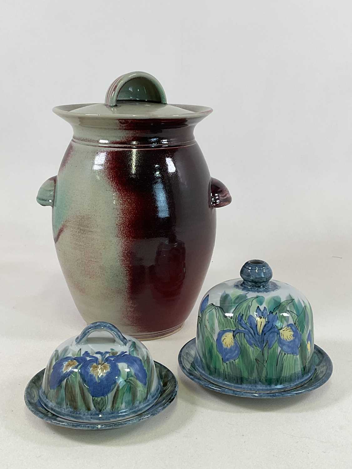 Lot 181 - HIGHLAND STONEWARE; a cheese dome and
