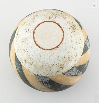 Lot 187 - ELIZABETH FRITSCH (born 1940); an ovoid...