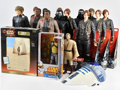 Lot 21 - STAR WARS; a collection of  Star Wars figures,...