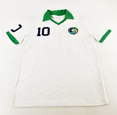 Lot 1190 - PELÉ; a New York Cosmos retro style football...