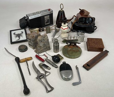 Lot 46 - A quantity of collectors' items, to include...