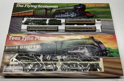 Lot 99 - HORNBY; a Flying Scotsman train set, together...