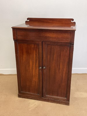 Lot 846 - A 19th century mahogany cupboard with...