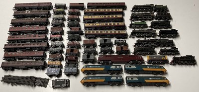 Lot 105 - HORNBY, LIMA AND MAINLINE; model trains and...