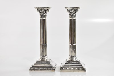 Lot 30 - HAWKSWORTH, EYRE & CO; a pair of Edward VII...