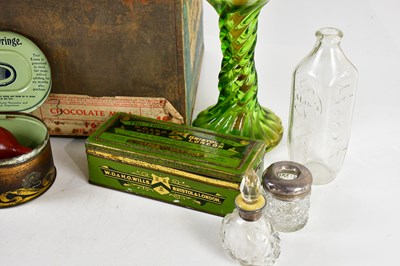 Lot 2550 - SMITH'S CRISPS; an advertising glass jar and...