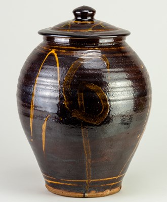 Lot 150 - CLIVE BOWEN (born 1943); a large slipware jar...