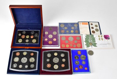 Lot 1030 - Various collectors' coins comprising Britain's...