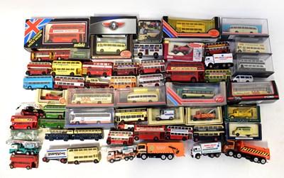 Lot 286 - A quantity of boxed and loose scale model...