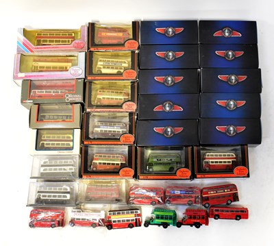 Lot 293 - A quantity of boxed and loose scale model...