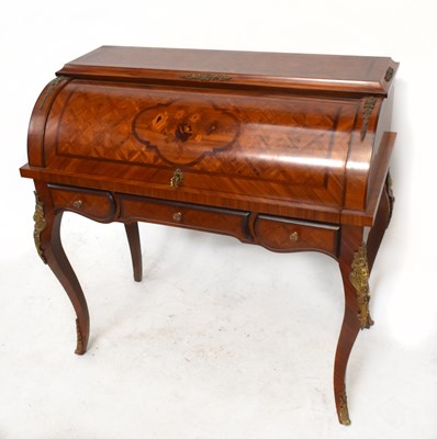 Lot 3031 - An Italian reproduction Louis XV style...