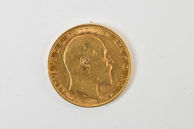 Lot 682 - An Edward VII full sovereign, 1909.