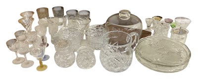 Lot 669 - A quantity of Edwardian and later glassware...