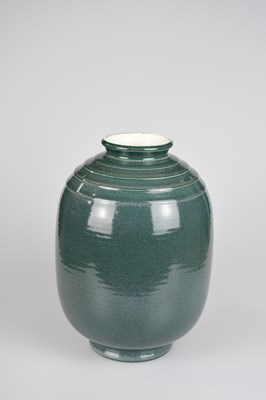 Lot 271 - NORMAN WILSON FOR WEDGWOOD; a large ribbed...