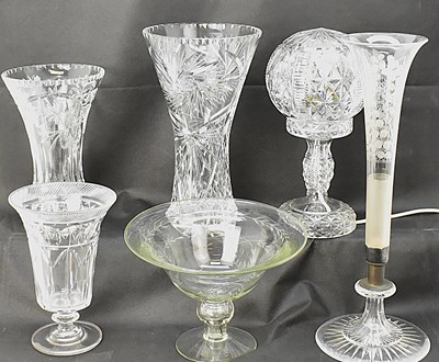 Lot 242 - Six items of vintage and antique cut glass...