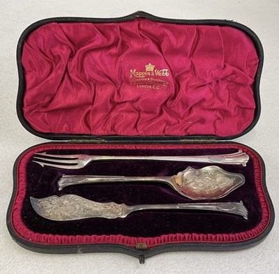 Lot 483 - MAPPIN & WEBB; a cased Onslow pattern pickle...