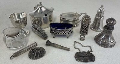 Lot 451 - A group of hallmarked silver cruet items...