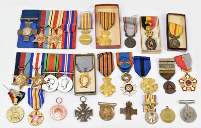 Lot 188 - An assortment of unnamed British medals and foreign orders