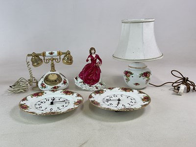 Lot 184 - ROYAL ALBERT; a small quantity of 'Old Country...