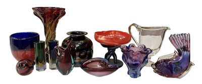 Lot 660 - A quantity of art glass including purple...