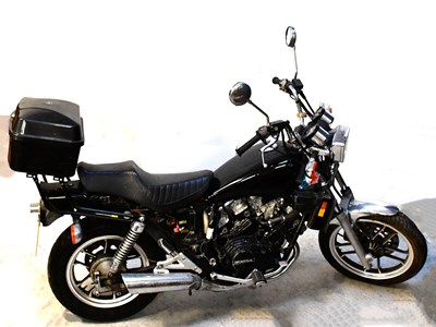 Lot 356 - HONDA; a 1997 V30 Magna 500cc V4 DOHC...