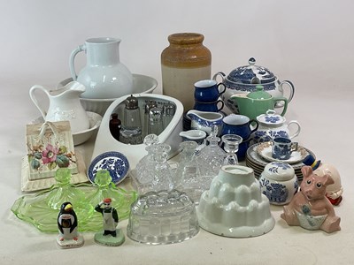 Lot 215 - A quantity of ceramics and glassware,...