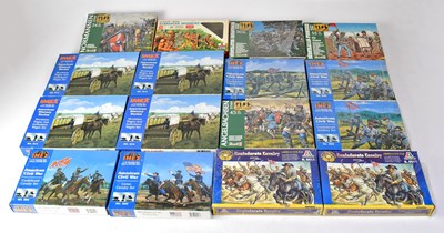 Lot 449 - Twenty-four boxed sets of model soldiers,...