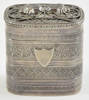 Lot 772 - A small hallmarked silver lidded trinket/snuff...