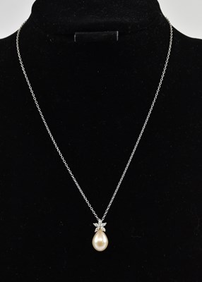 Lot 809 - An 18ct white gold fine link necklace, length...